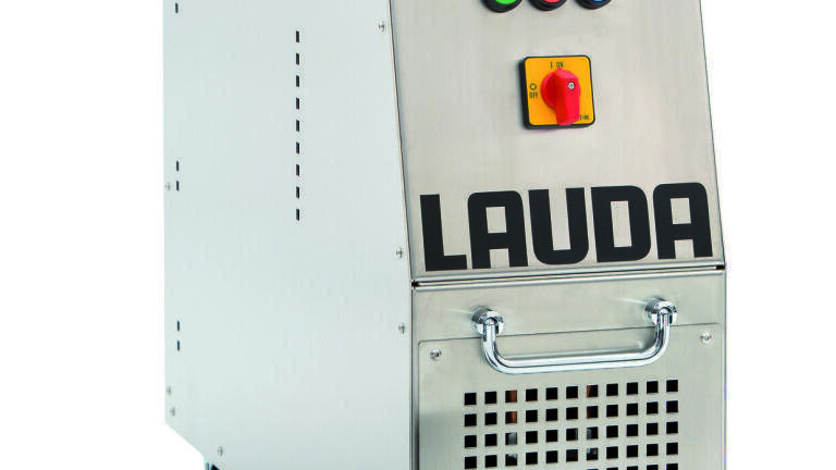 The device parameters for every Lauda Mini TCU TR50HK tempering unit can be optionally set directly on the device, using a tablet, or centrally via an interface.